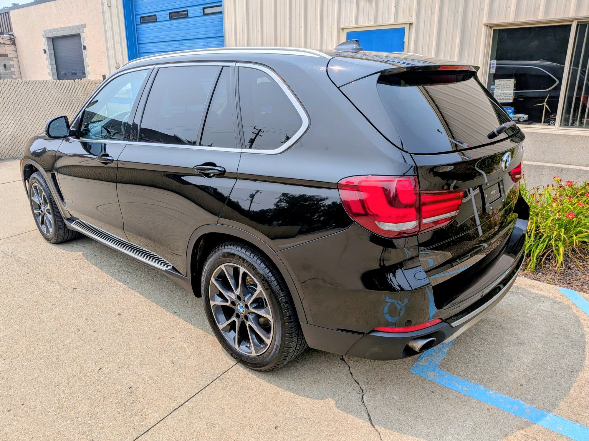 Used 2015 BMW X5 xDrive35i AWD/4WD image 4