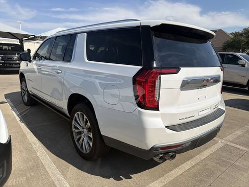 Used 2021 GMC Yukon XL Denali w/ Denali Premium Package RWD image 4