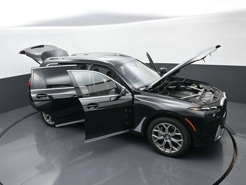 Used 2026 BMW X7 xDrive40i AWD/4WD image 38