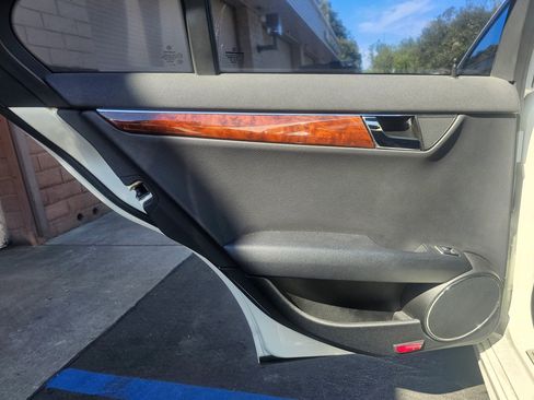 Used 2011 Mercedes-Benz C 300 Sedan image 13