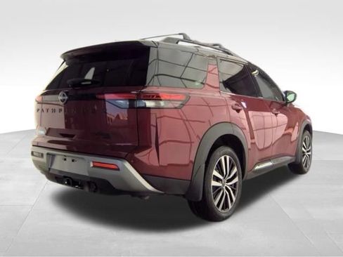 Used 2023 Nissan Pathfinder Platinum AWD/4WD image 5