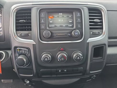 Used 2024 RAM 1500 Classic SLT image 10