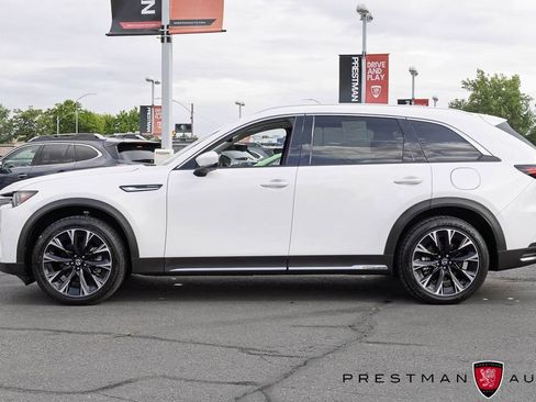 Used 2025 MAZDA CX-90 Plug-In Hybrid w/ Premium Plus AWD/4WD image 17