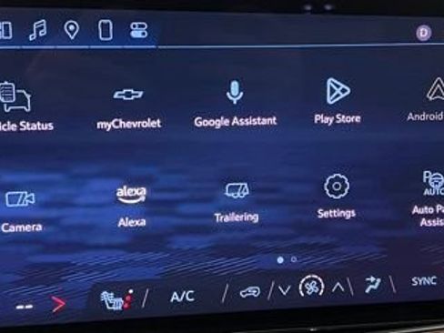 Used 2025 Chevrolet Suburban LT w/ Comfort Package image 30