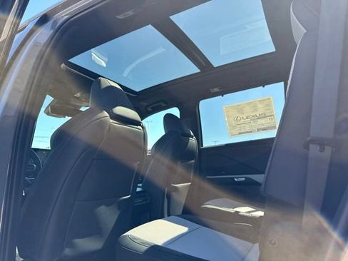 New 2026 Lexus TX 500h AWD w/ Technology Package image 40