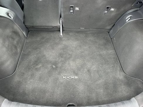Used 2021 Nissan Kicks S FWD image 15