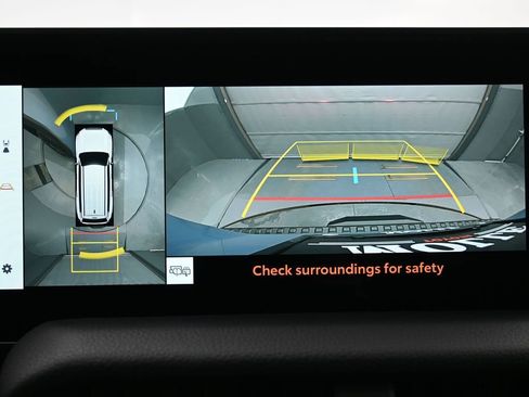 Certified 2025 Toyota Land Cruiser w/ Premium Package image 23