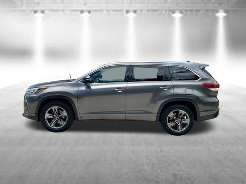 Used 2018 Toyota Highlander Limited Platinum FWD image 8