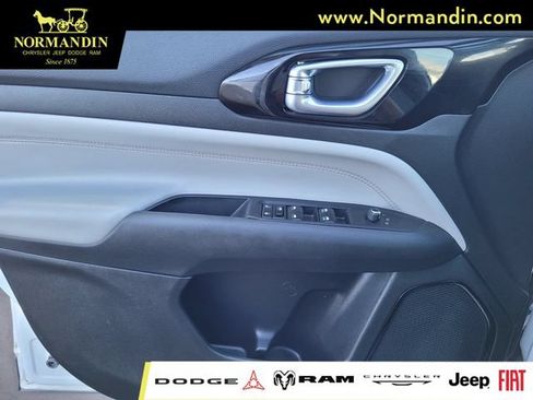 Used 2024 Jeep Compass Limited AWD/4WD image 15