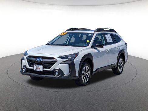Certified 2025 Subaru Outback Premium w/ Popular Package #1A AWD/4WD image 3