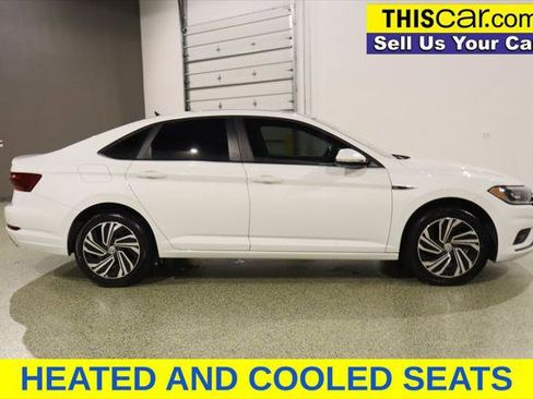 Used 2020 Volkswagen Jetta SEL Premium FWD image 9