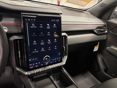 New 2026 GMC Acadia AT4 w/ Super Cruise Package image 29