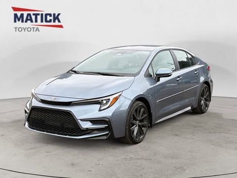 New 2026 Toyota Corolla SE image 3