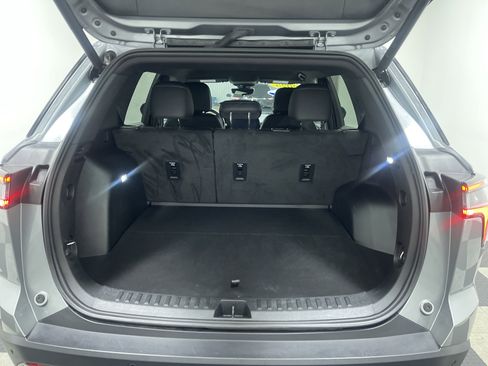 Used 2025 Chevrolet Equinox LT w/ Convenience Package II image 18