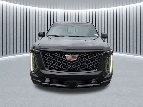 Certified 2025 Cadillac Escalade Sport Platinum AWD/4WD image 14