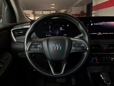 Used 2025 Buick Encore GX Preferred FWD image 30