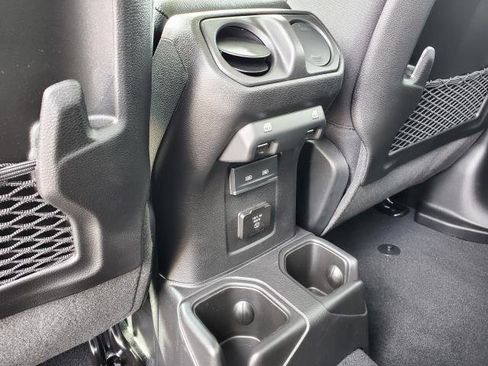 New 2026 Jeep Gladiator Mojave image 22