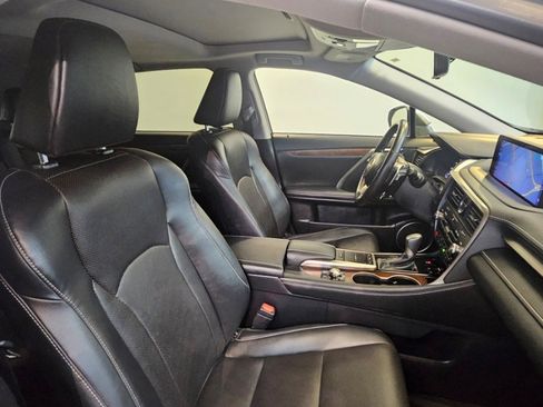 Used 2022 Lexus RX 350L Premium image 16