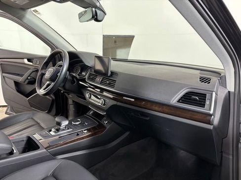 Used 2019 Audi Q5 2.0T Premium w/ Convenience Package AWD/4WD image 22