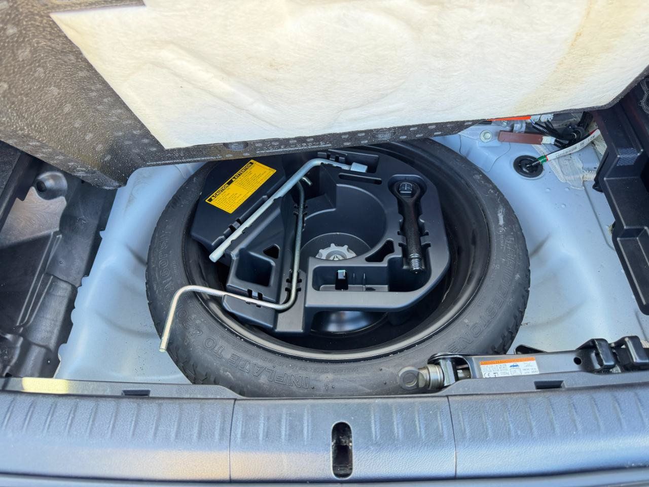 Used 2015 Lexus CT 200h w/ Navigation Package FWD image 33