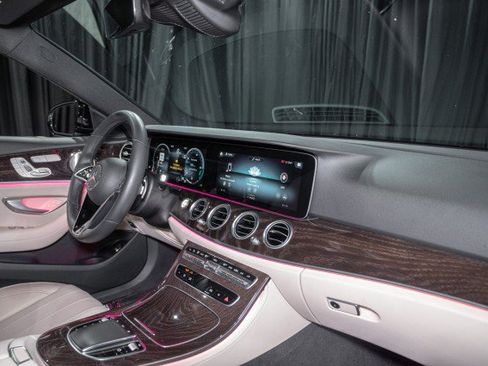 Used 2022 Mercedes-Benz E 350 Sedan image 15