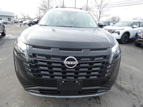 New 2026 Nissan Pathfinder SL image 8