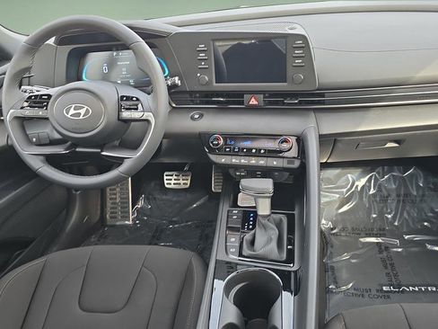 New 2026 Hyundai Elantra SEL Sport Premium FWD image 25