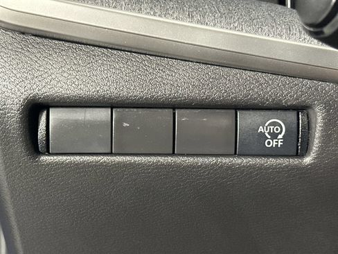 Certified 2025 Nissan Kicks SV FWD image 22