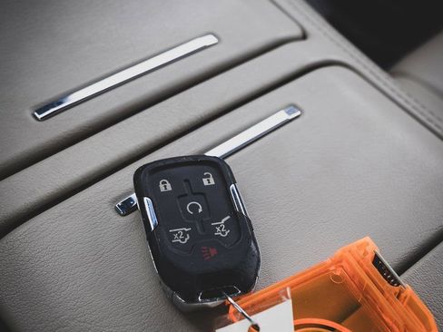 Used 2018 GMC Yukon Denali w/ Open Road Package image 13