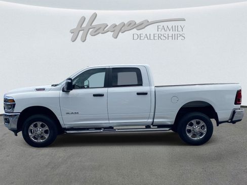 Used 2026 RAM 2500 Big Horn AWD/4WD image 9