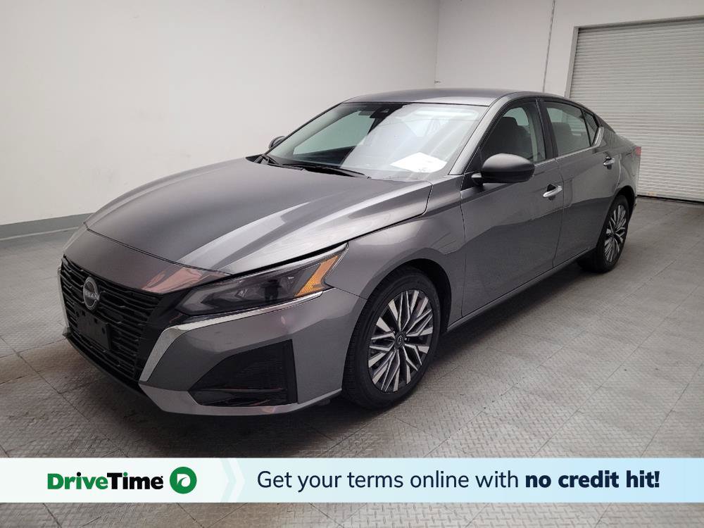 Used 2025 Nissan Altima 2.5 SV FWD image 1