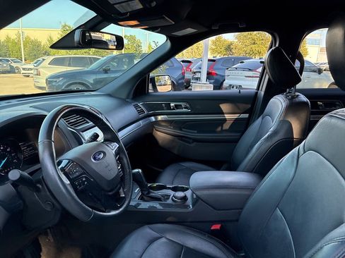 Used 2018 Ford Explorer Sport w/ Equipment Group 401A image 15