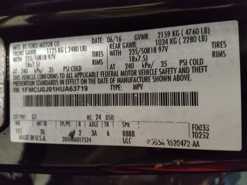 Used 2017 Ford Escape Titanium FWD image 33