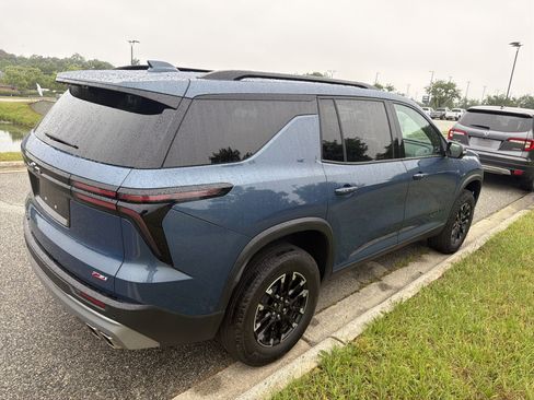 Certified 2024 Chevrolet Traverse Z71 w/ Enhanced Driving Package AWD/4WD image 10