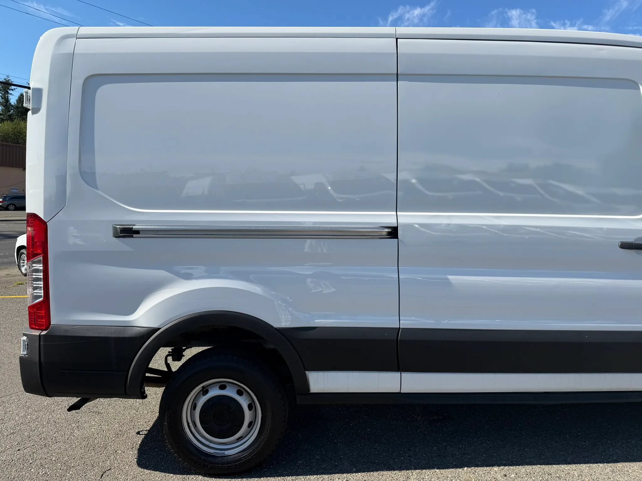 Used 2023 Ford Transit 250 Medium Roof RWD image 6