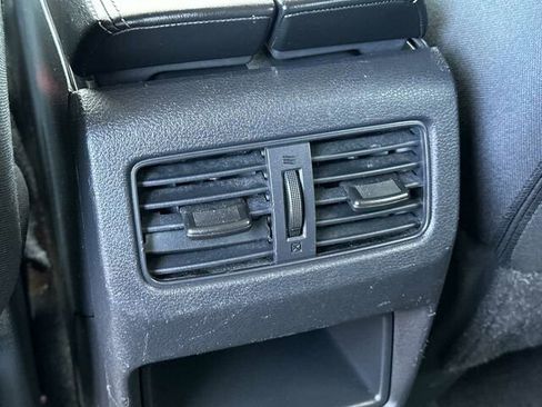 Used 2023 Nissan Rogue S image 15