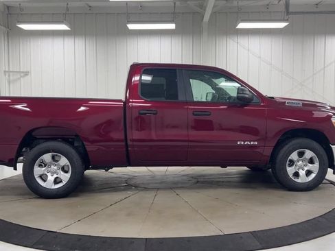 Used 2023 RAM 1500 Big Horn AWD/4WD image 9