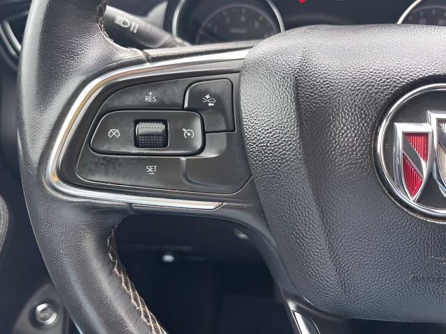 Used 2022 Buick Encore GX Select FWD image 19