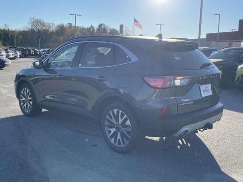 Used 2020 Ford Escape Titanium image 26