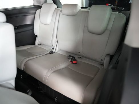 Used 2018 Honda Odyssey Elite image 35