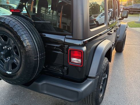 Used 2024 Jeep Wrangler Sport image 3