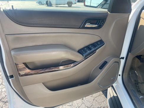Used 2015 GMC Yukon XL SLT w/ HD Trailering Package RWD image 22