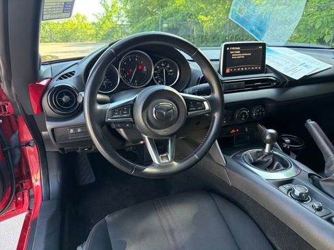 Used 2016 MAZDA MX-5 Miata Club RWD image 15