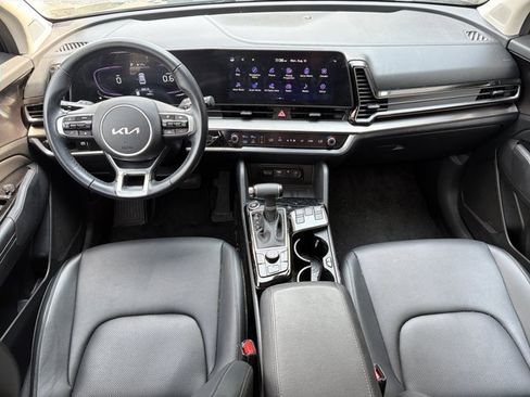 Used 2024 Kia Sportage EX AWD/4WD image 17