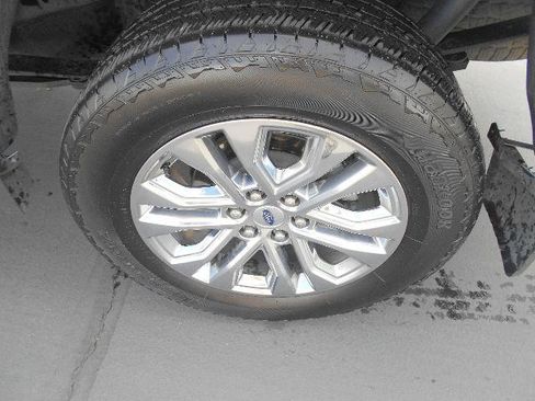 Certified 2025 Ford F150 Lariat w/ Tow/Haul Package AWD/4WD image 17