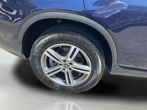 Used 2022 Mercedes-Benz GLC 300 4MATIC w/ Multimedia Package Lite image 28