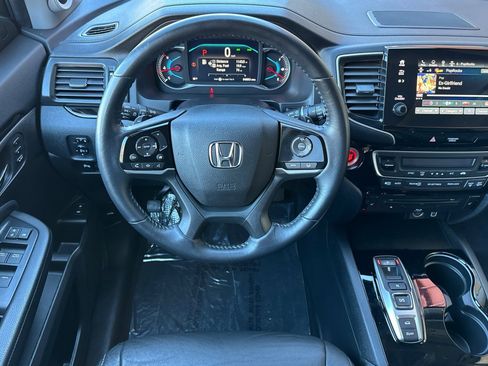 Used 2021 Honda Pilot Touring image 13