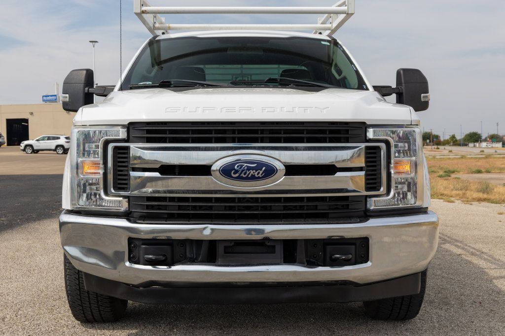 Used 2019 Ford F250 XL w/ STX Appearance Package RWD image 2