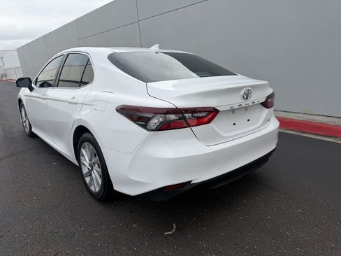 Used 2024 Toyota Camry LE w/ Convenience Package FWD image 4