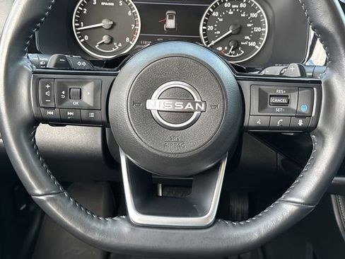 Used 2024 Nissan Pathfinder SL w/ Black Appearance Package image 14